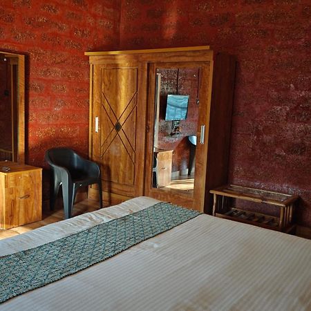 Stone Casa By Vgh 4Bhk Villa With Swimming Pool 마하발레슈와르 외부 사진