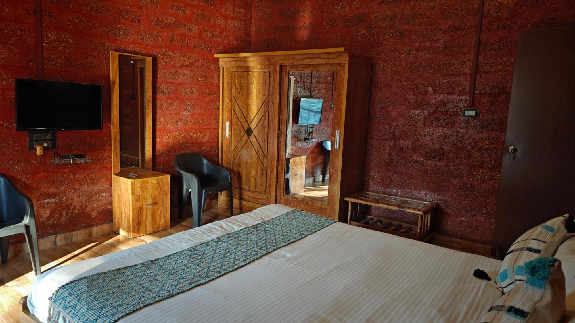 Stone Casa By Vgh 4Bhk Villa With Swimming Pool 마하발레슈와르 외부 사진