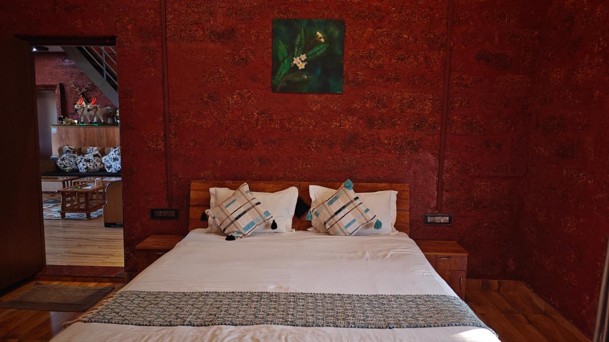 Stone Casa By Vgh 4Bhk Villa With Swimming Pool 마하발레슈와르 외부 사진