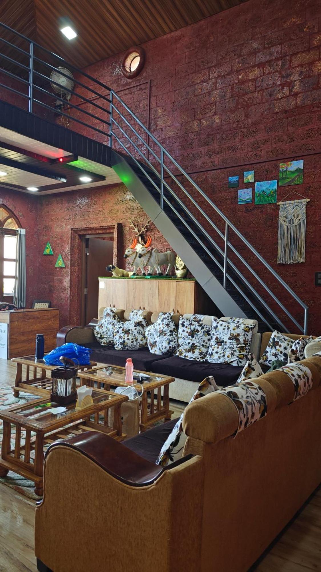 Stone Casa By Vgh 4Bhk Villa With Swimming Pool 마하발레슈와르 외부 사진